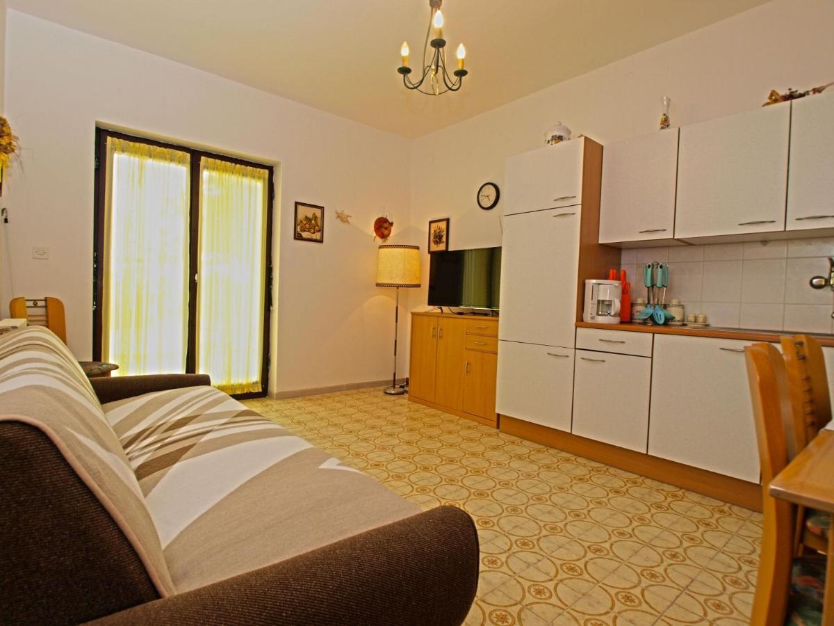 With A Parking Space Banjole, - 20813 Apartman *