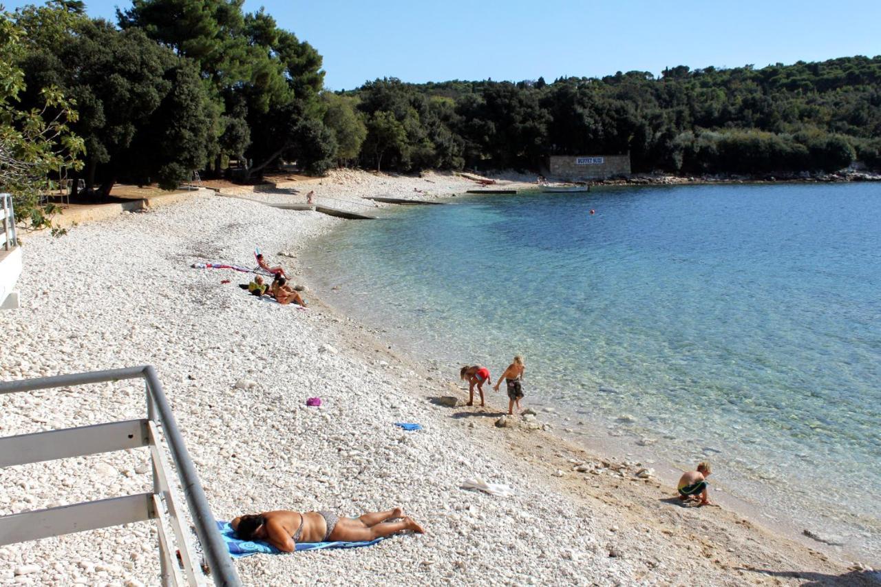 Apartman With A Parking Space Banjole, - 20813 Pula